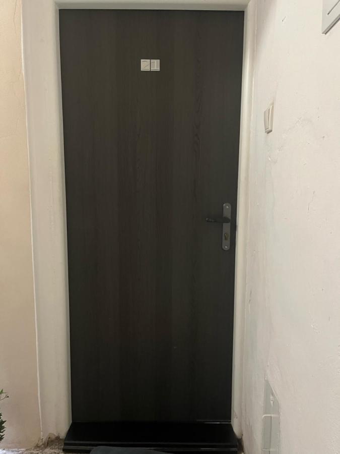 Apartman V Rodinnem Dome Jaromer Luaran gambar